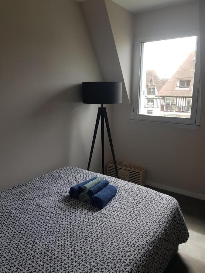 Appartement Liza 2 Pieces Vue Mer A Cabourg Exteriör bild